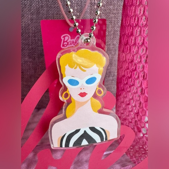 New Barbie Small Pink Tote, Lunch Bag, Purse w/ Doll Keychain - 9.5” x 6.25” - Picture 7 of 8